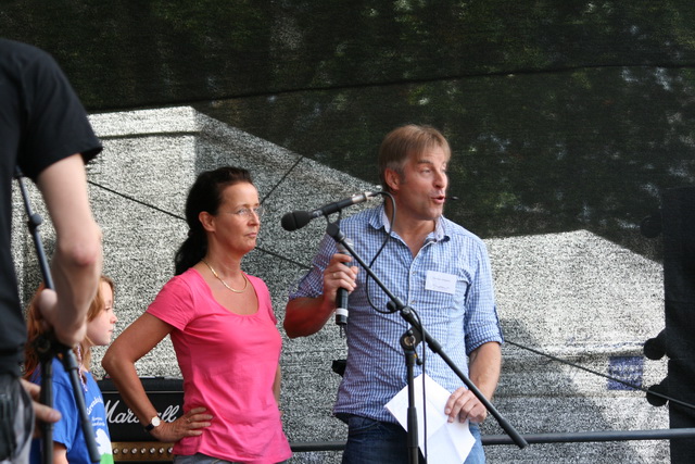 gal/2010/2010 Saitentwist Essen Original Moderation und Kinderbuehne 11.09/2010 Saitentwist 11.09. Moderation Essen Original HIrschlandplat 030.jpg